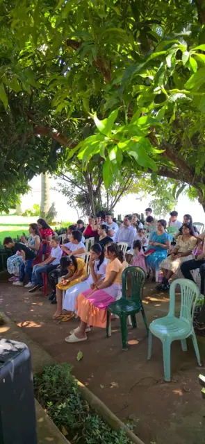 Celebración de bautismos en las aguas